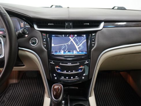 Used 2014 Cadillac XTS Premium w/ Driver Assist Package image 19