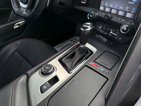 Used 2017 Chevrolet Corvette Stingray Coupe image 28