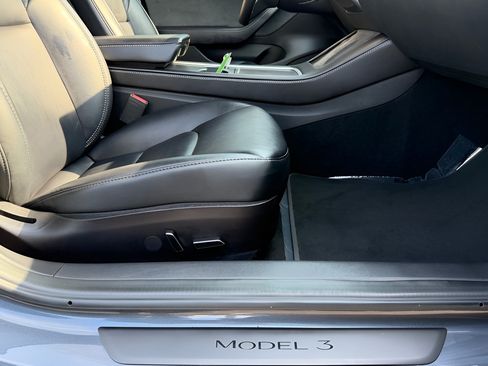 Used 2023 Tesla Model 3 Performance AWD/4WD image 33