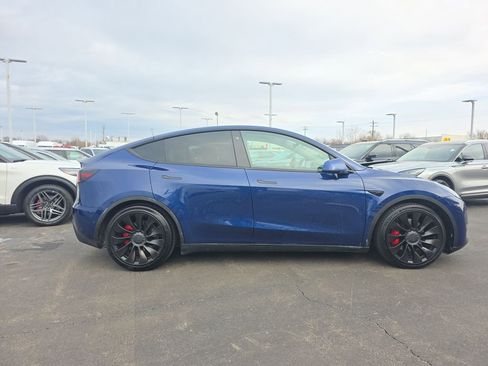 Used 2022 Tesla Model Y Performance image 6