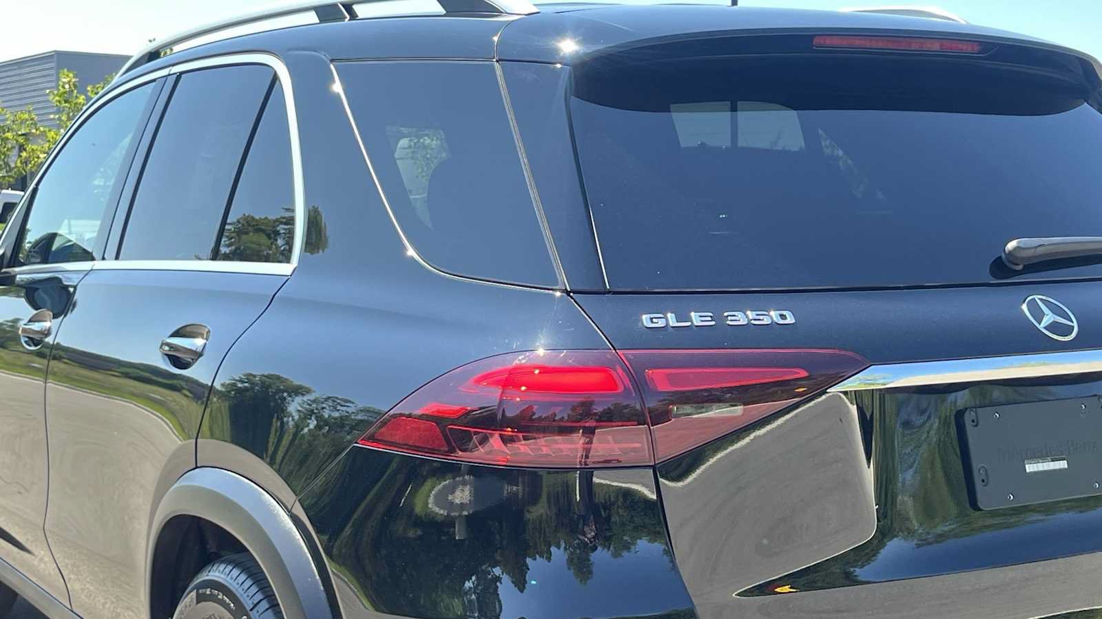 Certified 2025 Mercedes-Benz GLE 350 4MATIC image 16