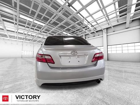 Used 2009 Toyota Camry SE FWD image 5