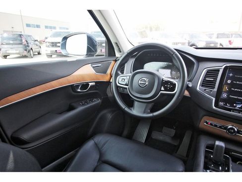 Used 2021 Volvo XC90 T8 Inscription Expression w/ Protection Package Premier image 11