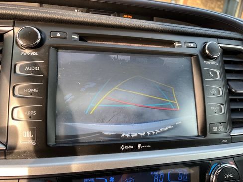 Used 2014 Toyota Highlander Limited image 13