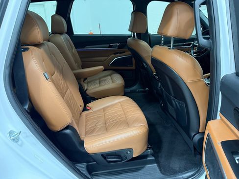 Used 2025 Kia Telluride SX X-Line image 35