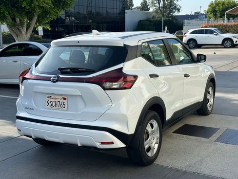 Used 2024 Nissan Kicks S FWD image 8