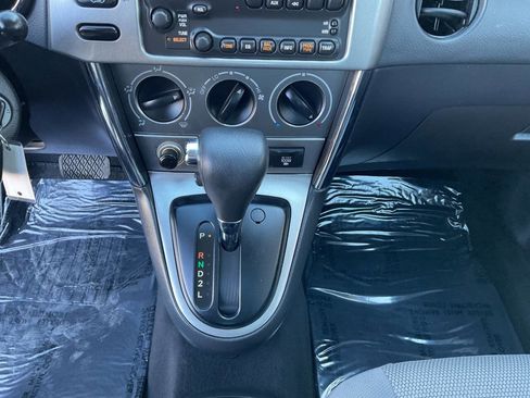 Used 2008 Pontiac Vibe Base 4dr Wagon w/ Preferred Package image 20