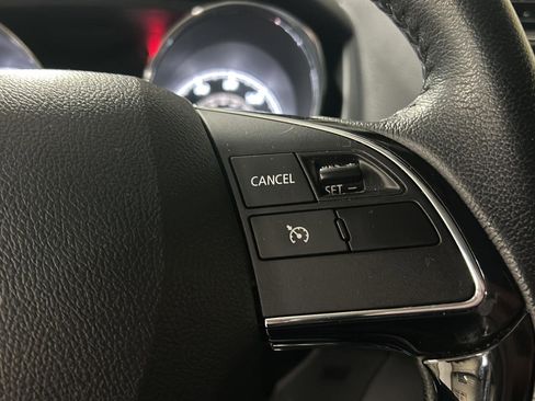 Used 2024 Mitsubishi Outlander Sport SE image 18