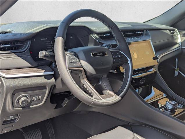 New 2026 Jeep Grand Cherokee Limited AWD/4WD image 3