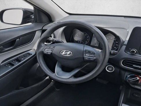 Used 2022 Hyundai Kona SEL FWD image 24