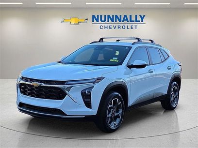 New 2025 Chevrolet Trax LT w/ Driver Confidence Package