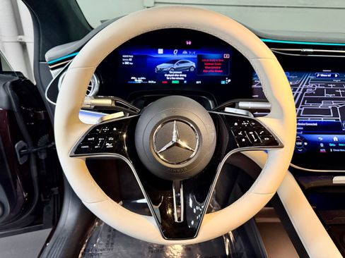 Certified 2024 Mercedes-Benz EQS 580 4MATIC Sedan image 27