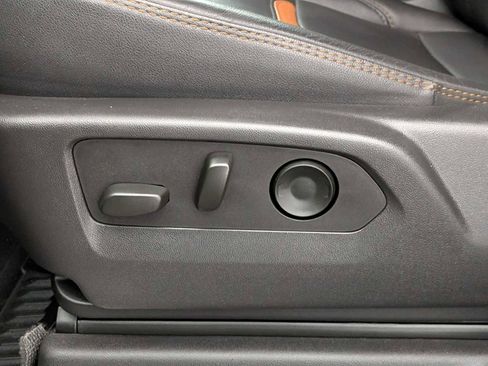 Used 2023 GMC Sierra 1500 AT4 w/ AT4 Premium Package image 19