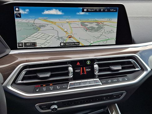 Certified 2022 BMW X5 xDrive40i w/ M Sport Package image 17