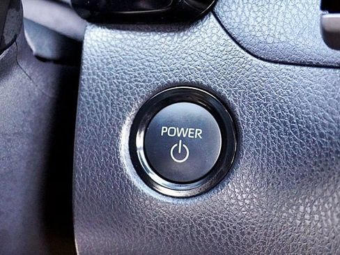 Used 2025 Toyota Camry SE w/ Convenience Package FWD image 29