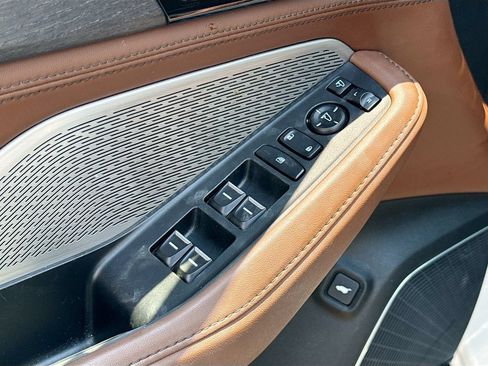Used 2022 Acura MDX SH-AWD w/ Advance Package image 18