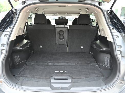 Used 2015 Nissan Rogue SV AWD/4WD image 16