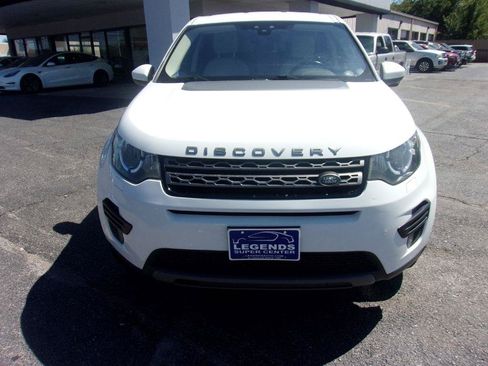 Used 2017 Land Rover Discovery Sport SE AWD/4WD image 3
