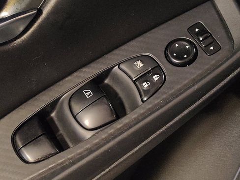 Used 2021 Nissan Sentra SV FWD image 27