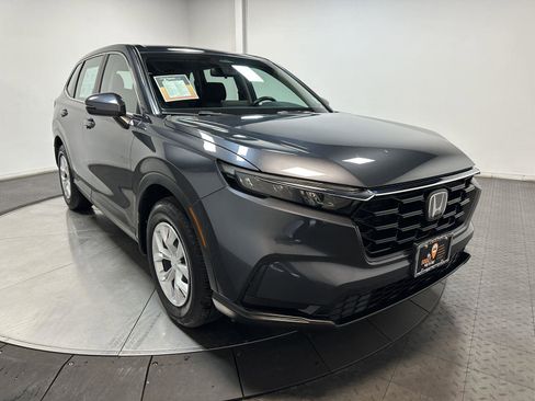 Used 2024 Honda CR-V LX image 2