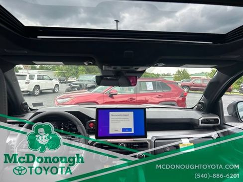 New 2026 Toyota 4Runner TRD Off-Road Premium w/ Tow Technology Package AWD/4WD image 12