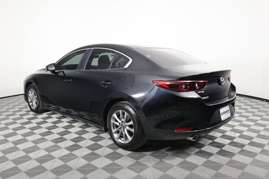 Used 2022 MAZDA MAZDA3 s FWD image 4