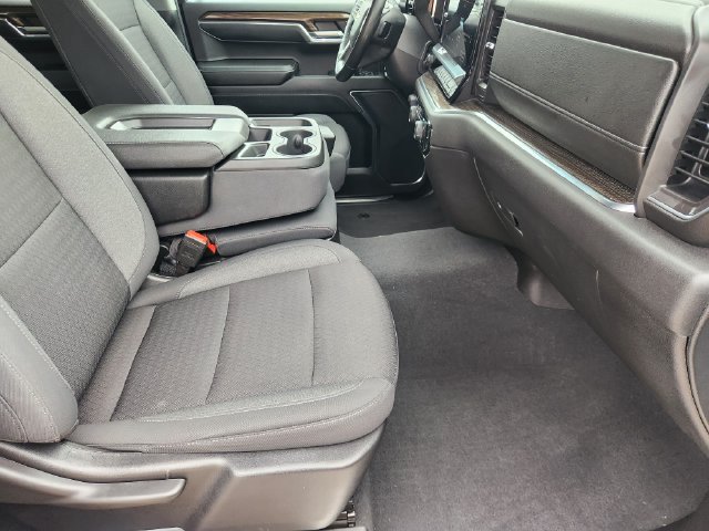 Used 2024 Chevrolet Silverado 1500 LT w/ Convenience Package II RWD image 14