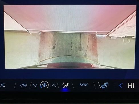 New 2026 Chevrolet Traverse LT w/ Sun and Wheel Package image 19