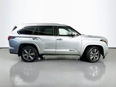 Used 2026 Toyota Sequoia Capstone AWD/4WD image 8
