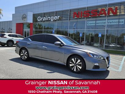 Used 2022 Nissan Altima 2.5 SV
