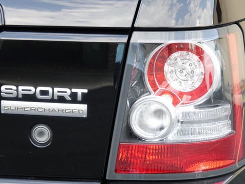 Used 2011 Land Rover Range Rover Sport Supercharged AWD/4WD image 37