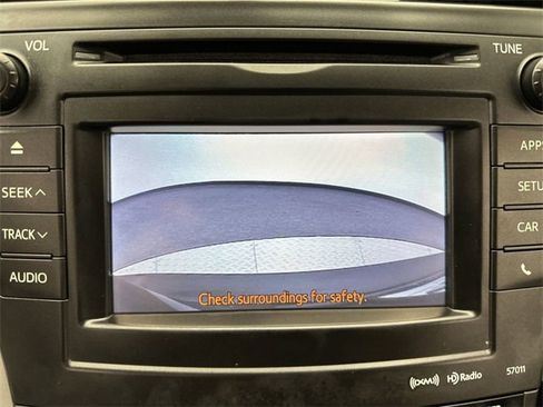 Used 2014 Toyota Prius V Three image 17