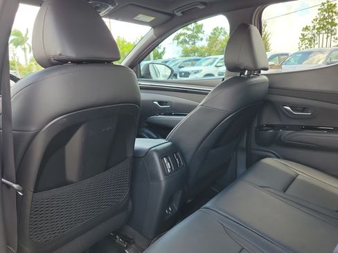 Used 2022 Hyundai Santa Cruz Limited AWD/4WD image 14