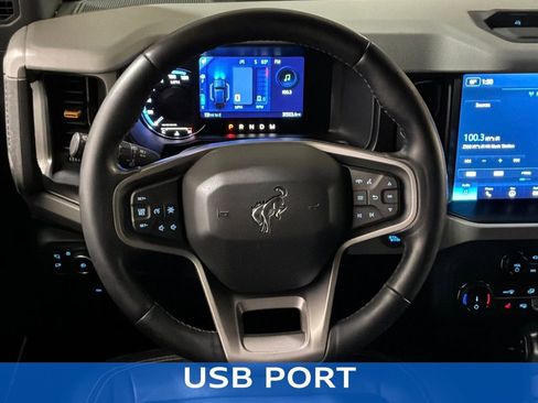 Certified 2022 Ford Bronco Badlands w/ Sasquatch Package image 10