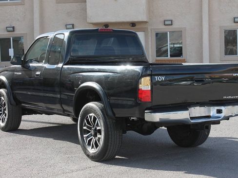 Used 2000 Toyota Tacoma PreRunner w/ Value Pkg RWD image 5