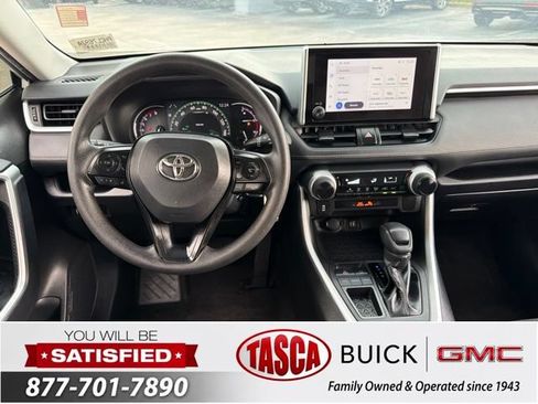Used 2023 Toyota RAV4 LE FWD image 18
