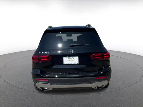 Used 2024 Mercedes-Benz GLB 250 image 12