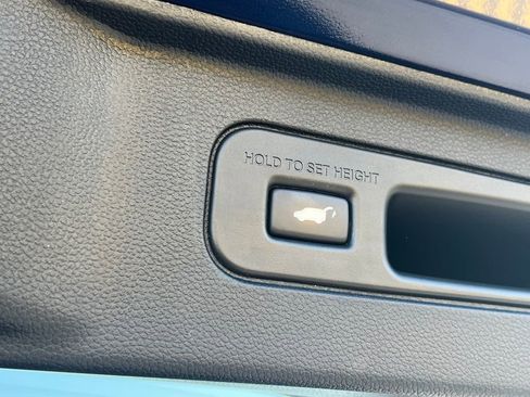 Used 2023 Honda Pilot EX-L image 16