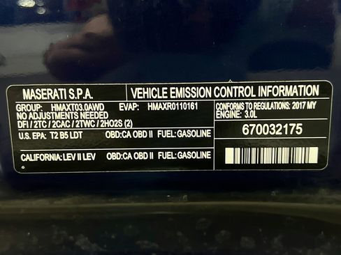 Used 2017 Maserati Levante w/ Luxury Package AWD/4WD image 24