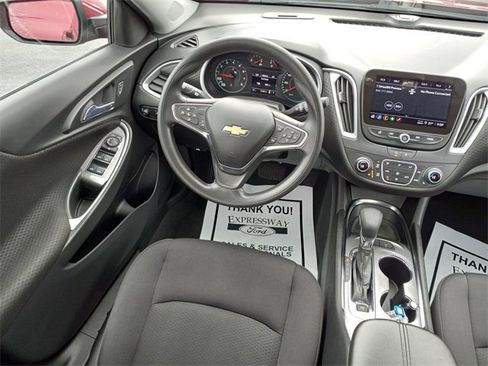Used 2024 Chevrolet Malibu LT image 13
