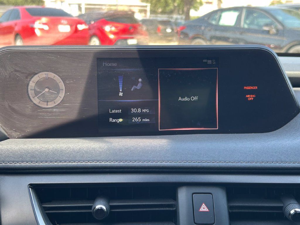 Used 2021 Lexus UX 200 w/ Premium Package FWD image 29