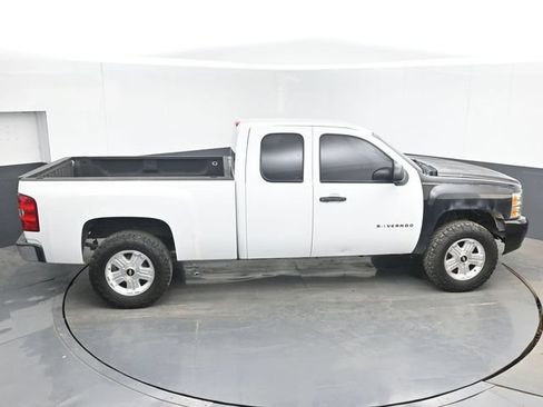 Used 2013 Chevrolet Silverado 1500 W/T RWD image 32