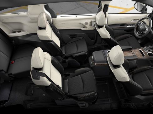 New 2026 Toyota Sienna Platinum image 4