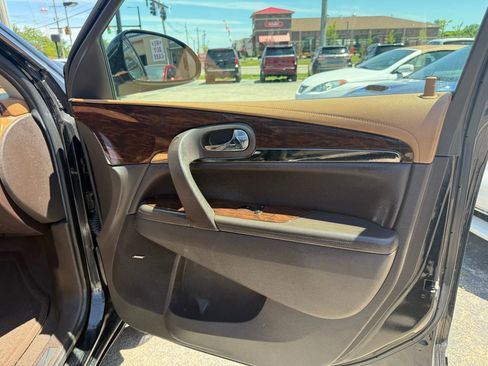 Used 2016 Buick Enclave Premium w/ Experience Buick Package image 24