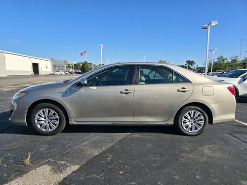 Used 2013 Toyota Camry LE FWD image 4