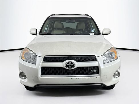 Used 2012 Toyota RAV4 Limited w/ Navigation Value Pkg image 8