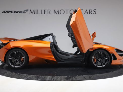 Used 2020 McLaren 720S Spider image 21