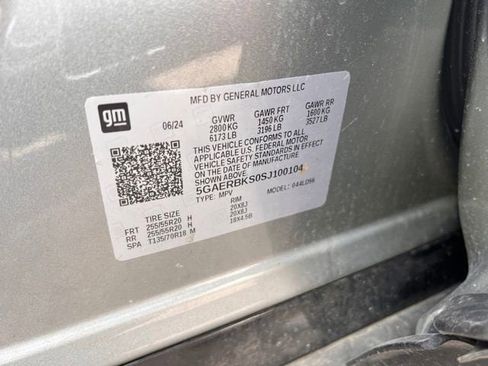 Used 2025 Buick Enclave Sport Touring image 7