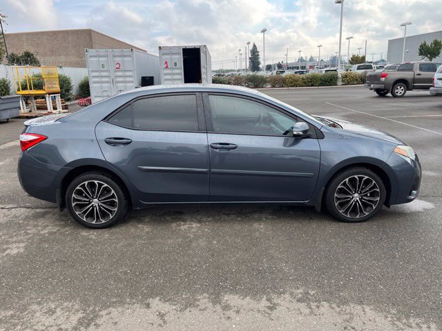 Used 2015 Toyota Corolla S Premium FWD image 3