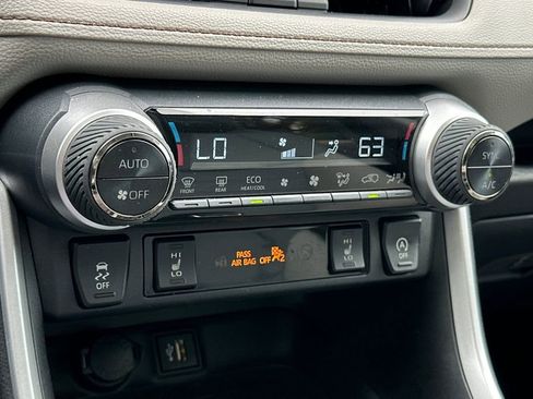 Used 2023 Toyota RAV4 XLE Premium FWD image 23